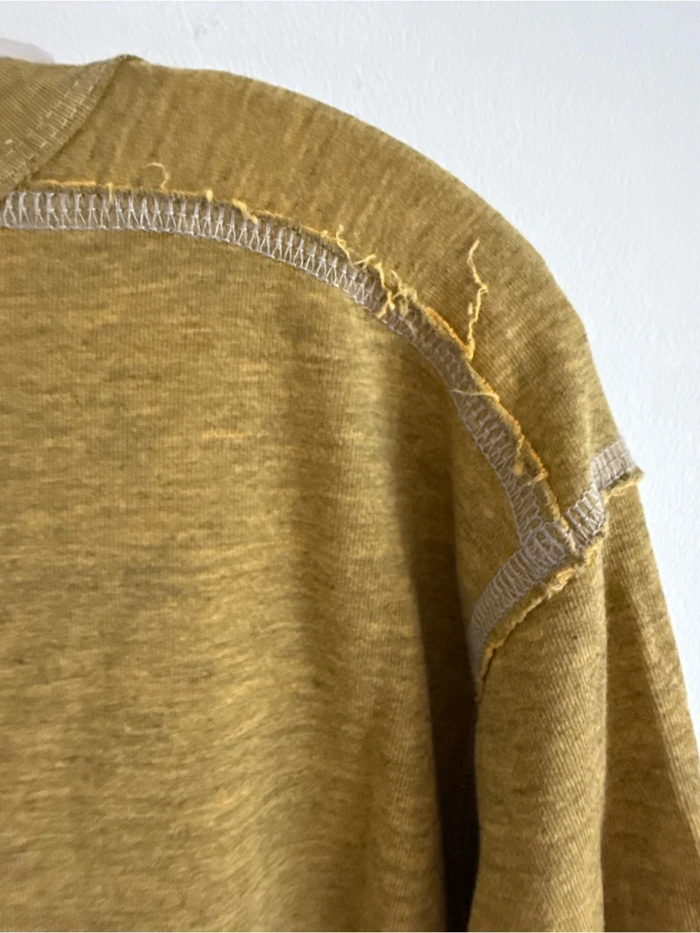 Retro Sport comfortable mustard